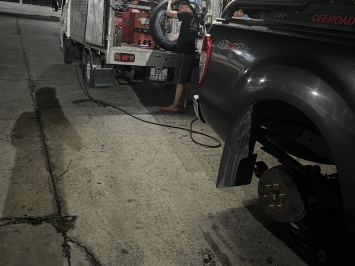 Vá vỏ lưu động, kích bình,khu công nghiệp rạch bắp 0902,235,532