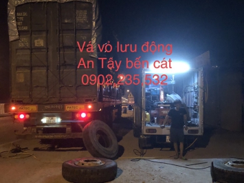 lưu động cứu hộ đầu kéo ở đường Nguyễn Chí Thah An Tây Bến Cát (Bình Dương Củ)