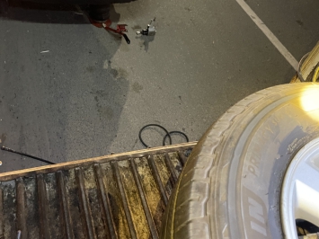 Vá vỏ lưu động đường Nguyễn văn thành, bình dương,0942,922,532