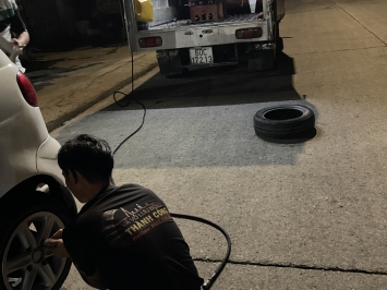 Vá vỏ lưu động, kích bình, Mỹ phước 3 bình dương 0902,235,532