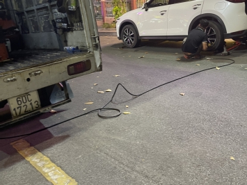 Vá vỏ lưu động, đường cách mạng tháng tám bình dương 0902,235,532