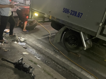 Dịch vụ chuyên vá vỏ lưu động, mua bán vỏ cũ 