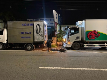 Cứu Hộ vỏ,vá vỏ lưu động Bình Dương ( Củ ) và các vùng lân cận liên hệ ngay Vá Vỏ Thành Công 0902235532