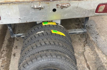 Dịch vụ vá vỏ cứu hộ vỏ xe,lốp xe và chuyên mua bán vỏ xe mới và vỏ xe đã qua sử dụng 0902235532