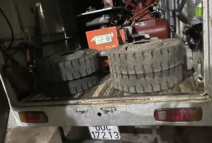 Vá Vỏ Lưu Động Bình Dương Và Lân Cận Hổ Trợ 24/24
