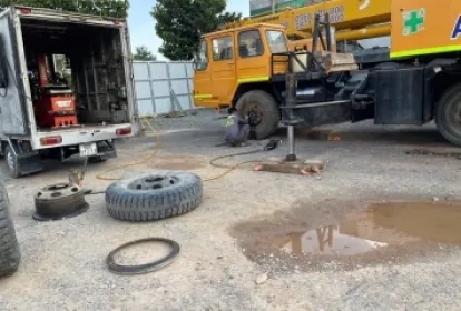 Vá Vỏ Lưu Động Kích Bình Khu Vực Bình Dương Liên Hệ 0902235532