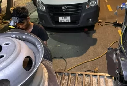Vá Vỏ Lưu Động Cứu Hộ Vỏ,Lốp Xe Bình Dương Và Lân Cận 24/24 0902235532