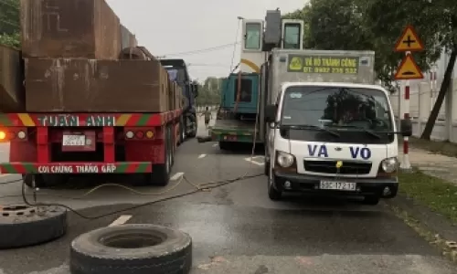 Vá vỏ lưu động,Mỹ Phước 3 bến cát bình dương 