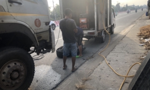 Vá vỏ Chánh lưu bình dương 0902,235,532