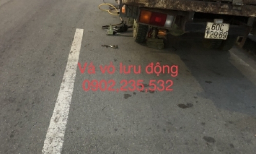 Vá vỏ lưu động/ khu công nghiệp bàu bàng bến cát bình dương 0902,235,532