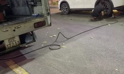 Vá vỏ lưu động, đường cách mạng tháng tám bình dương 0902,235,532