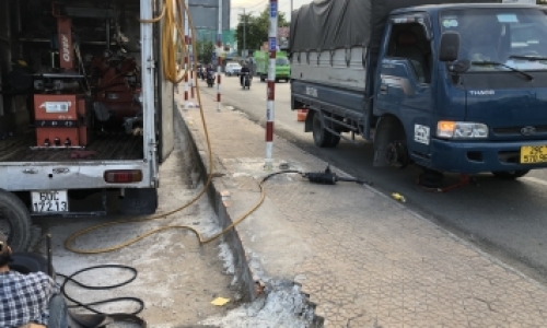 Chuyên mua bán vỏ cũ, vá vỏ lưu động bình dương 