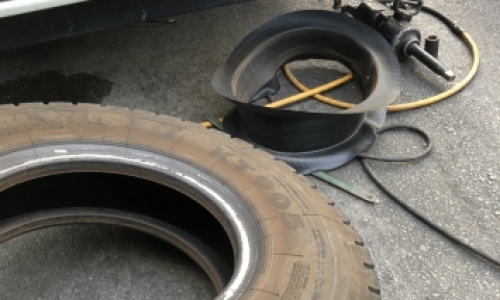 Vá vỏ lưu động bình dương, đường Huỳnh văn cù 0902,235,532