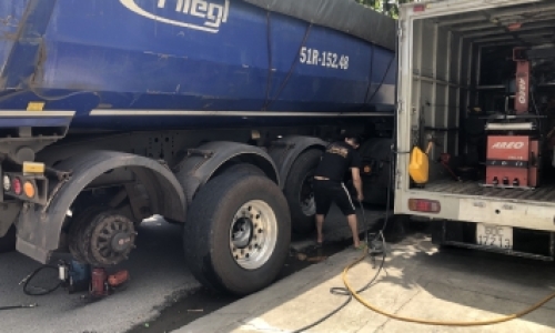 Vá vỏ Phú Tân bình dương 0902235532