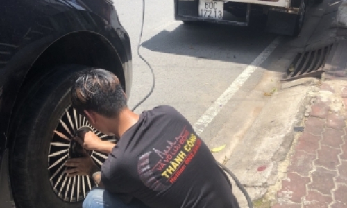 Vá vỏ lưu động  bình dương hiệp thành 2