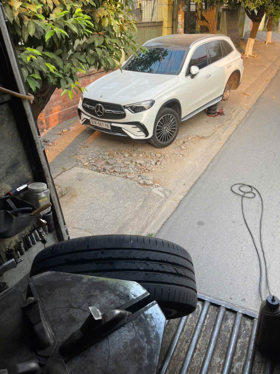 VÁ VỎ LƯU ĐỘNG 24/24 THÀNH CÔNG