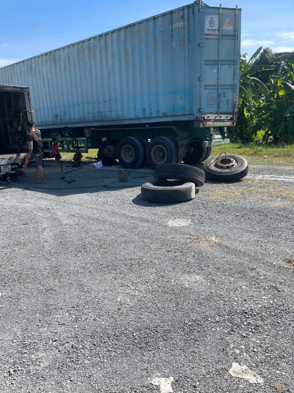 VÁ VỎ LƯU ĐỘNG 24/24 THÀNH CÔNG